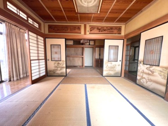 重厚な純和風邸宅｜欄間・床の間・続き間のある本格和室住宅の和室