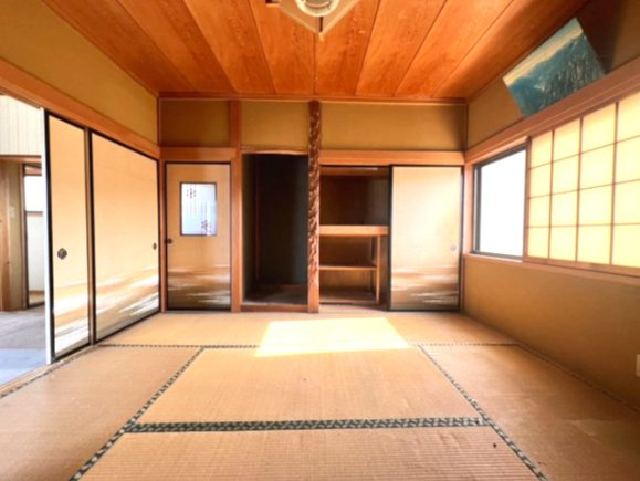 重厚な純和風邸宅｜欄間・床の間・続き間のある本格和室住宅の和室