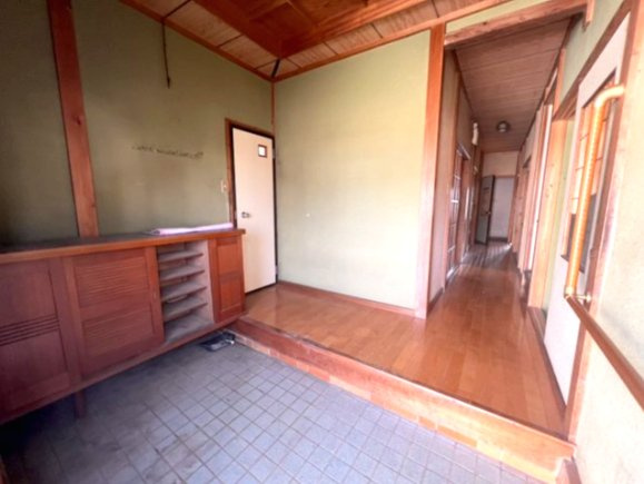 重厚な純和風邸宅｜欄間・床の間・続き間のある本格和室住宅の玄関