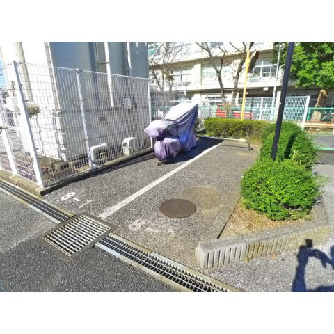 メゾン・ド・アゼリアのその他