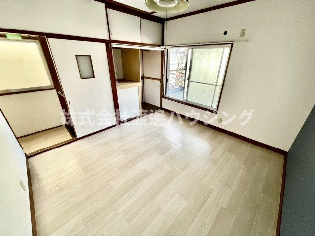 池田北町貸家の寝室