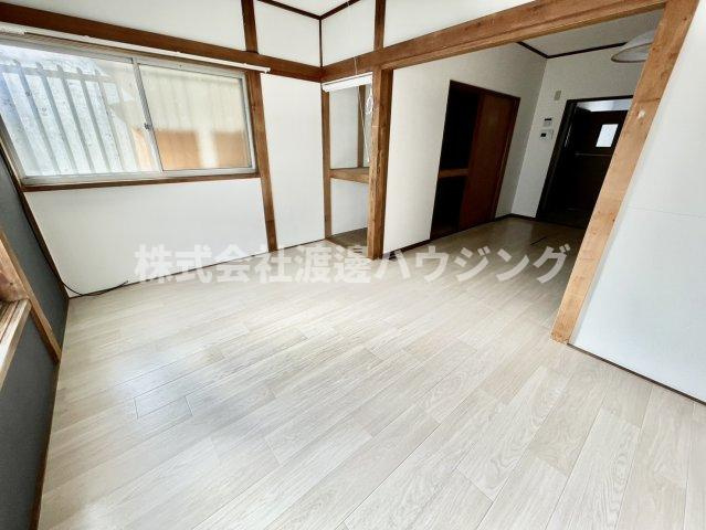 池田北町貸家の居間・リビング