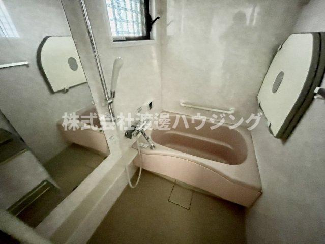 池田北町貸家の浴室