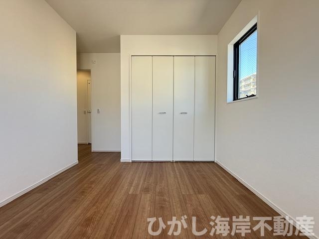 平塚市御殿４丁目　新築戸建　全５棟の子供部屋|5.7帖　洋室