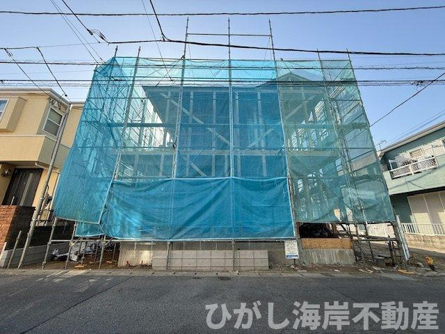 平塚市桃浜町　新築戸建の外観|3月14日撮影　建築中　現地外観