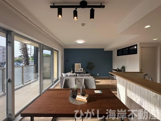 パークホームズ湘南茅ヶ崎海岸の居間・リビング|新規リフォーム完了！　16.8帖　LDK