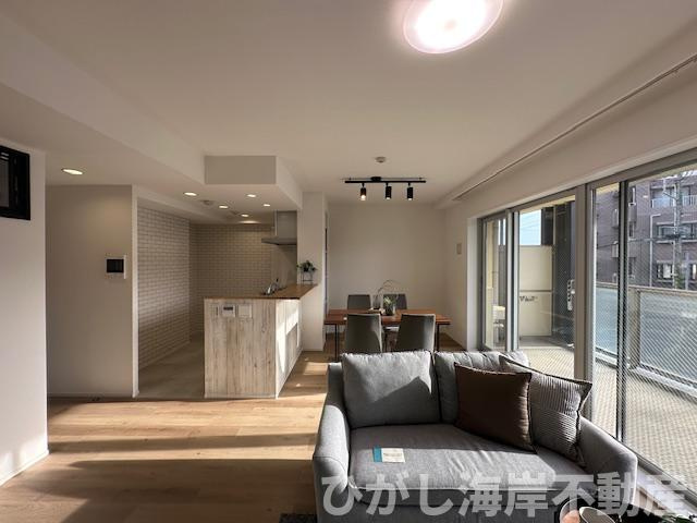 パークホームズ湘南茅ヶ崎海岸のダイニング|新規リフォーム完了！　16.8帖　LDK