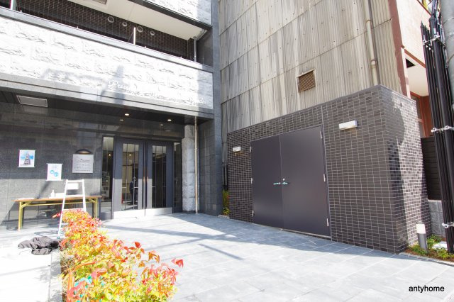 プレサンス松屋町ヴェルデス 仲介手数料無料のエントランス