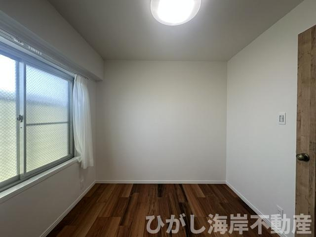 マンション茅ヶ崎の寝室|新規リフォーム完了！　4帖　洋室