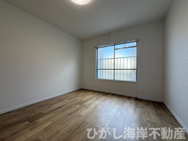 エミネンス茅ヶ崎3号棟の子供部屋|新規リフォーム完了！　6.8帖　洋室