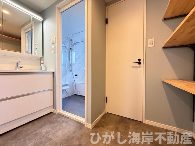 エミネンス茅ヶ崎3号棟の脱衣所|新規リフォーム完了！　脱衣スペース