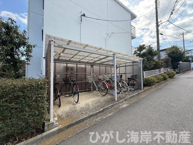 エミネンス茅ヶ崎3号棟の駐輪場|敷地内駐輪場