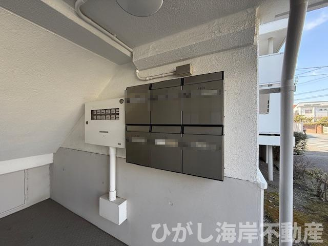 エミネンス茅ヶ崎3号棟の設備|郵便受け
