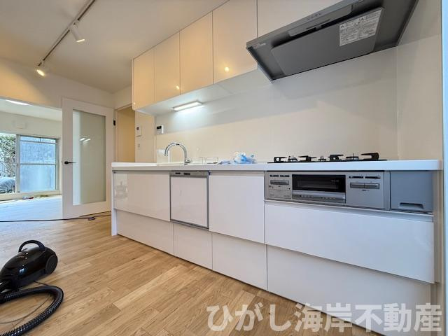エミネンス茅ヶ崎3号棟のキッチン|3月9日撮影　新規リフォーム中　キッチンスペース