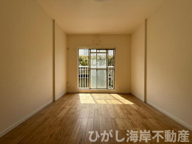 エミネンス茅ヶ崎3号棟の洋室|新規リフォーム完了！　6.6帖　洋室