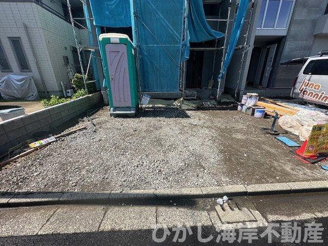 藤沢市辻堂東海岸3丁目　新築戸建　全２棟の駐車場|5月1日撮影  工事中　駐車スペース