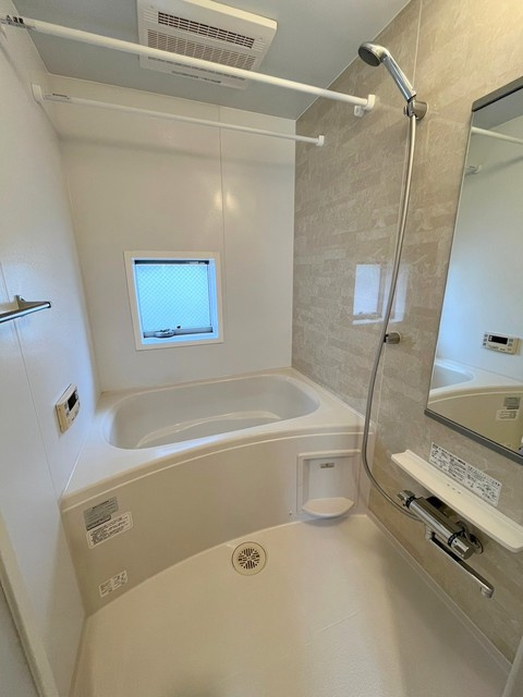 ヒッグス泉の浴室|★追焚・浴室乾燥機つきバスルーム★