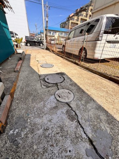 【駐車場】 | 四街道大日　中古戸建　JR総武線「四街道」駅 | 敷地内に2台分駐車スペースあり。日々の移動もスムーズです！
