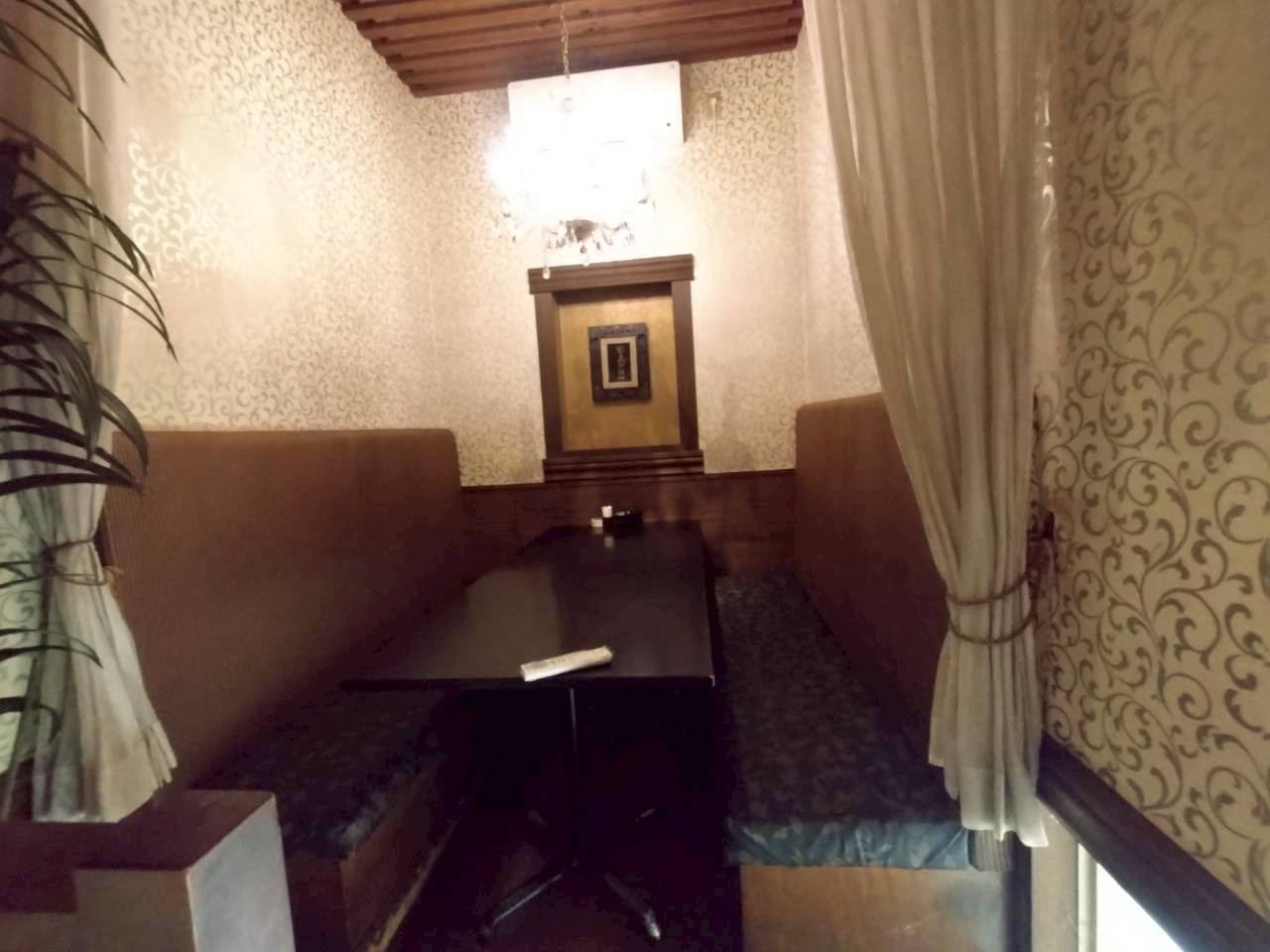 岡崎市梅園町　貸店舗の内装