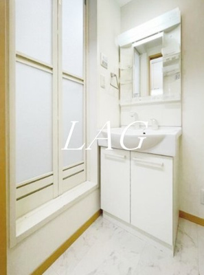 【洗面所】 | コルサ池袋 | 独立洗面台です。