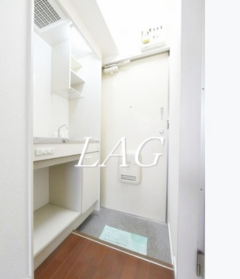 【玄関】 | メトリブ三軒茶屋 | 玄関です。