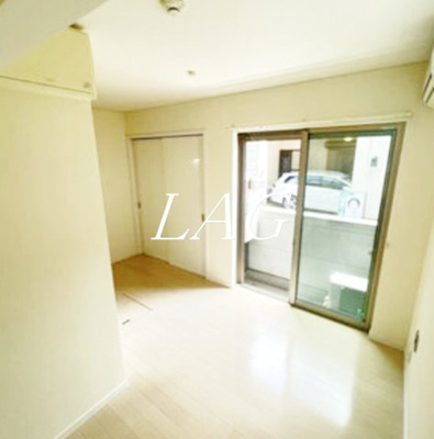 【居間・リビング】 | ＨＡＬＥ三宿 | 洋室のお部屋です。