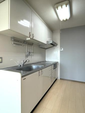 サーパス二番町のキッチン