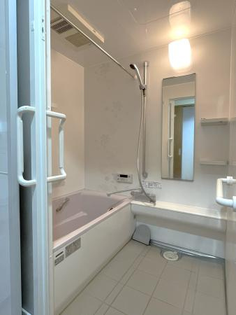 サーパス二番町の浴室