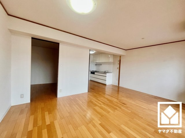 伏見日光ハイツ2号棟の居間・リビング