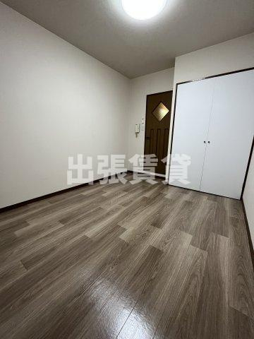 仲介手数料0円！ルミエール芳野の居間・リビング