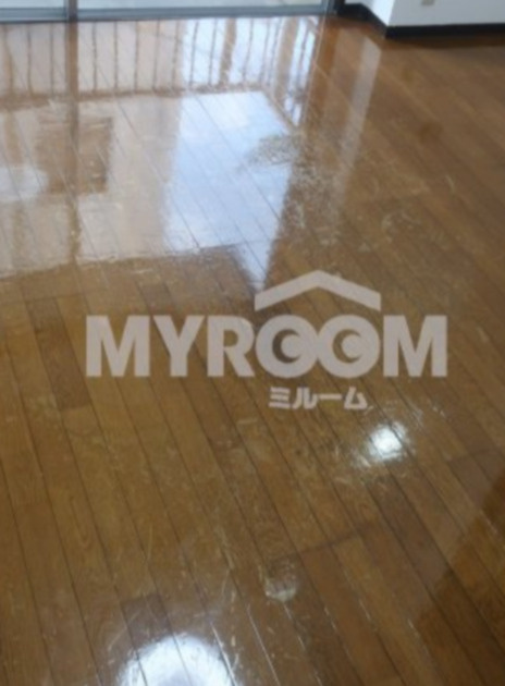 広瀬ビルの洋室