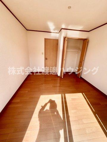 ラポール箕面の洋室