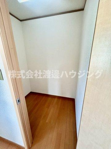 ラポール箕面の収納|ウォークインクローゼット