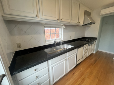 ◆美しさと機能性を兼ね備えた理想のキッチン◆エアコン付きです◆