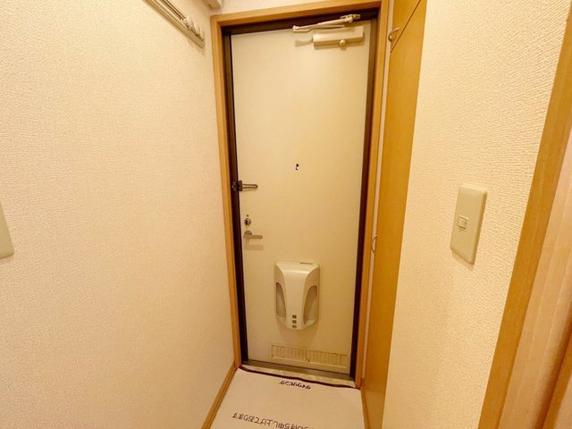 ヴィラ・キャロット　Ⅲの玄関|玄関入り口