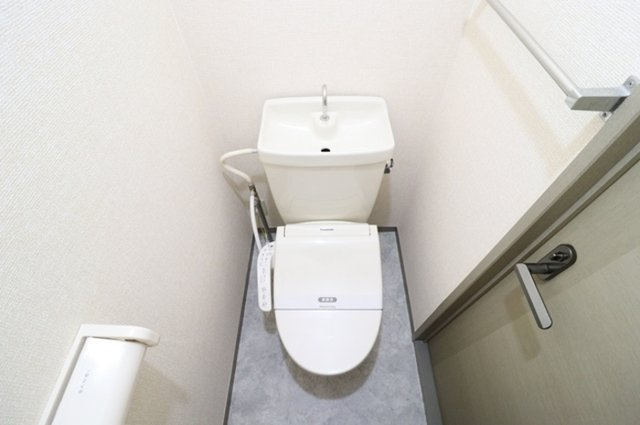 セジュール赤城のトイレ|温水洗浄暖房便座
