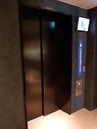 【その他】 | ＲＥＦＲＡＭＥ ５ Ｉｒｉｙａ | エレベーター　※新築時2022年10月撮影