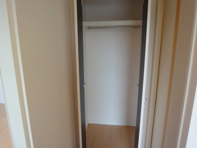 【内装】 | リヴェール | 廊下収納
