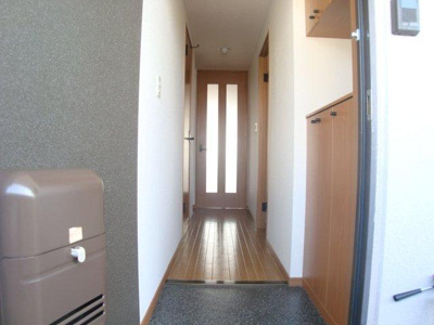 【玄関】 | フォレスト・ヴィラ | 玄関