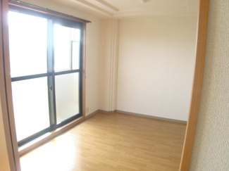 【内装】 | フォレスト・ヴィラ | 洋室