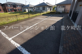 【駐車場】