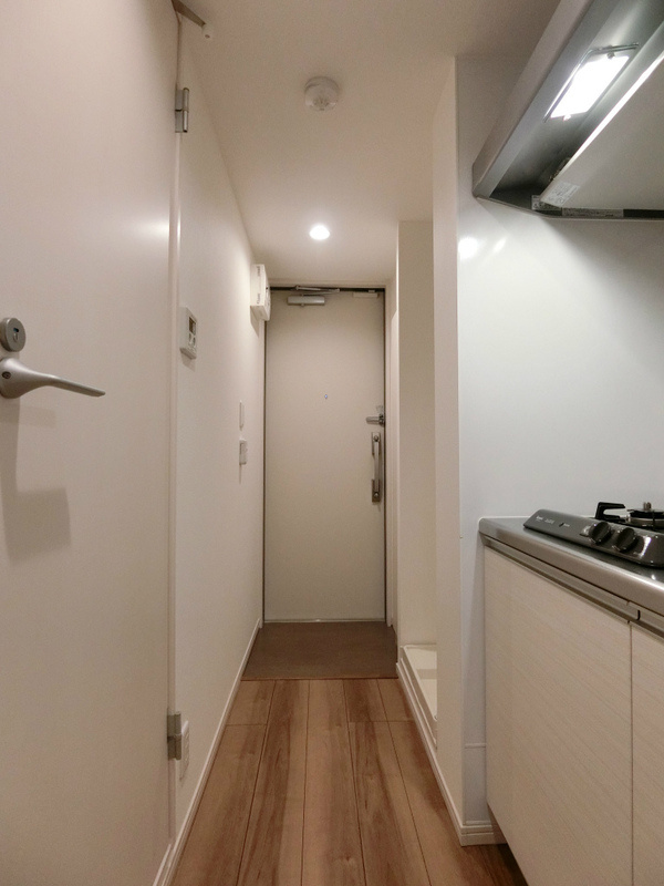 リブリ・Meiwaの玄関