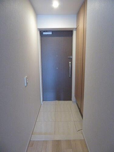 バンベール庄内通ザ・ガーデンの玄関|玄関