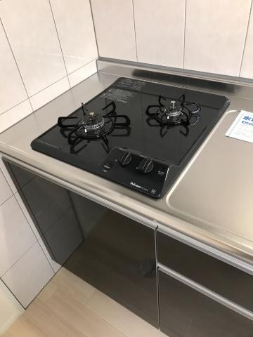 オレンジクレストのキッチン|二口コンロ