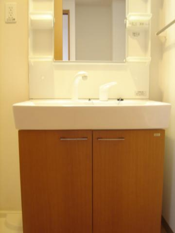 アイリスＭＡＫＩＳＥの洗面所|洗髪洗面化粧台