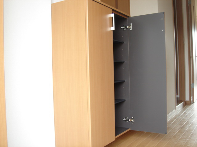 アイリスＭＡＫＩＳＥのその他|シューズボックス