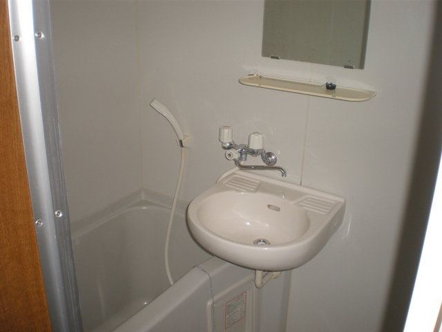 プランドール三郷の浴室