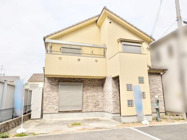 【外観】 | 南海高野線「初芝」駅が徒歩約23分。
閑静な住宅街で小さなお子様がいらっしゃるご家庭でも安心してお住まい頂けます！！