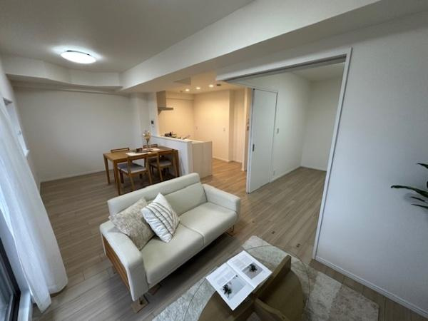 【居間・リビング】 | イトーピア香里園ヴァル・コート