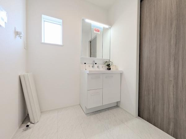 【独立洗面台】